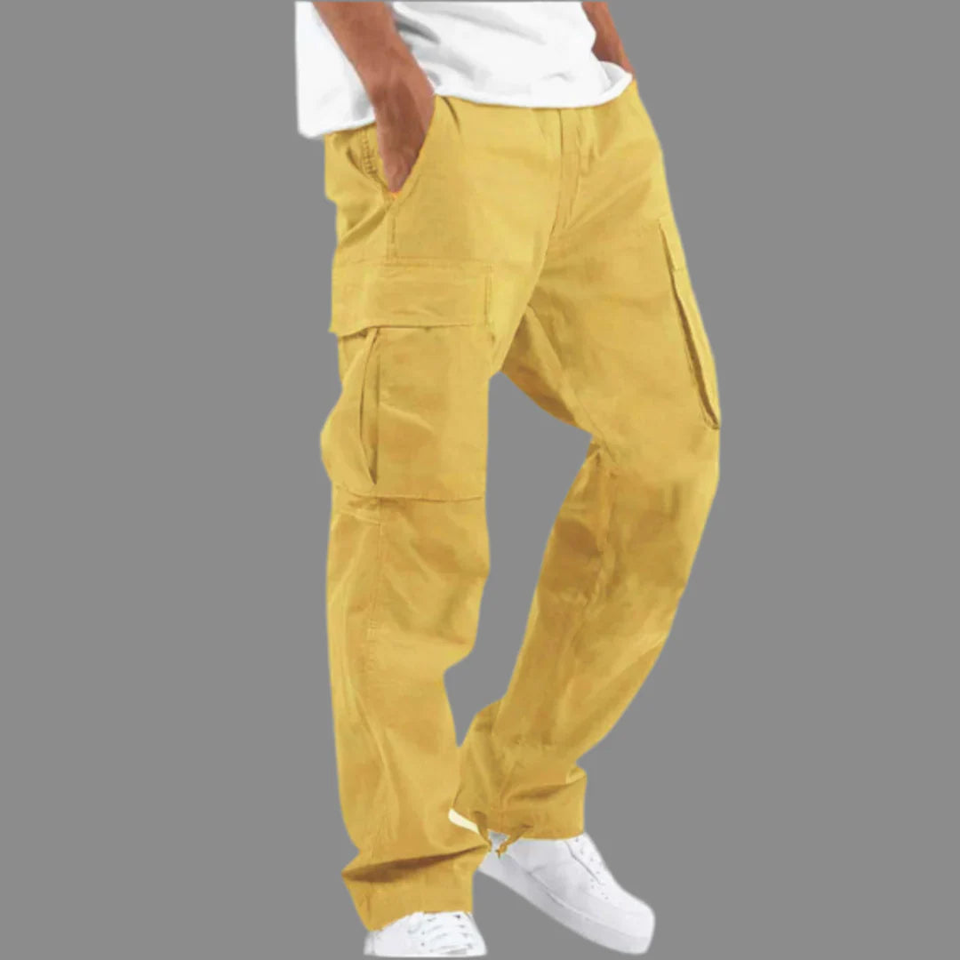 Męskie spodnie cargo z kieszeniami po bokach | Styl streetwear
